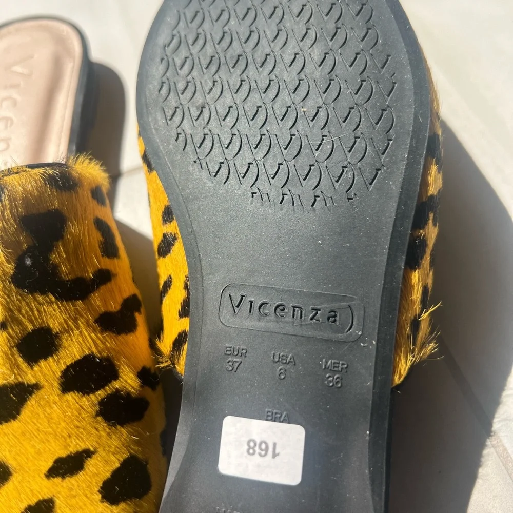 Vincenza Yellow Leopard Print Pointed Mule - Picture 2 of 2